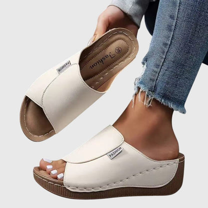 Bríd | Sandalias de Paseo Clásicas y Cómodas