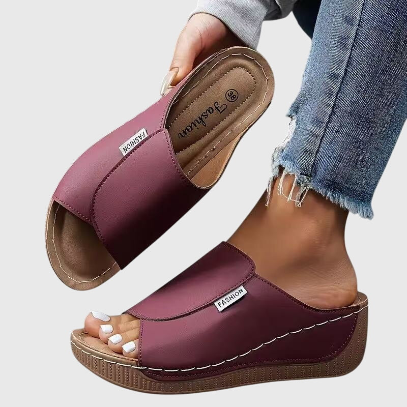 Bríd | Sandalias de Paseo Clásicas y Cómodas