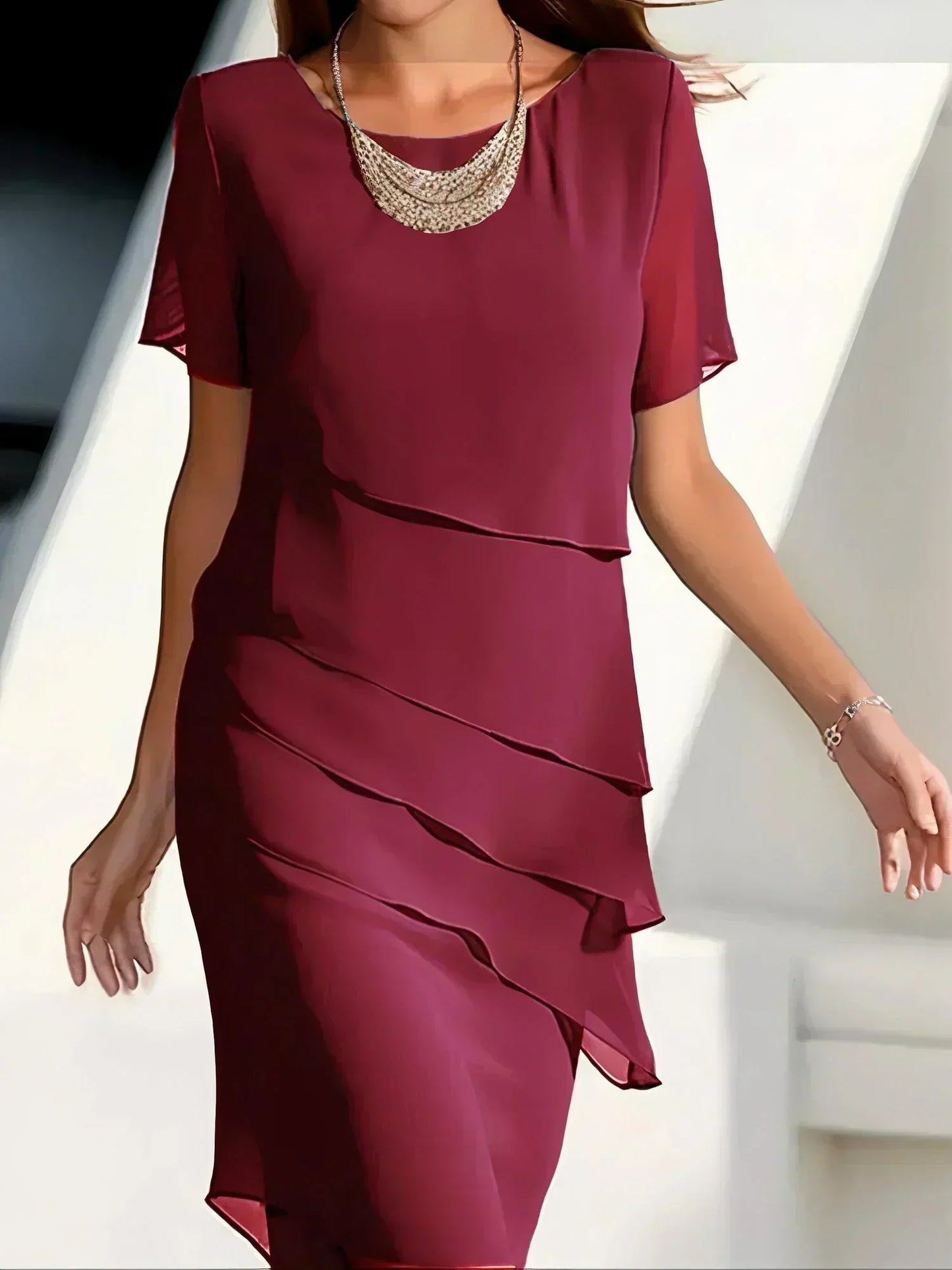 Anastasia | Vestido Midi de Lujo con Capas