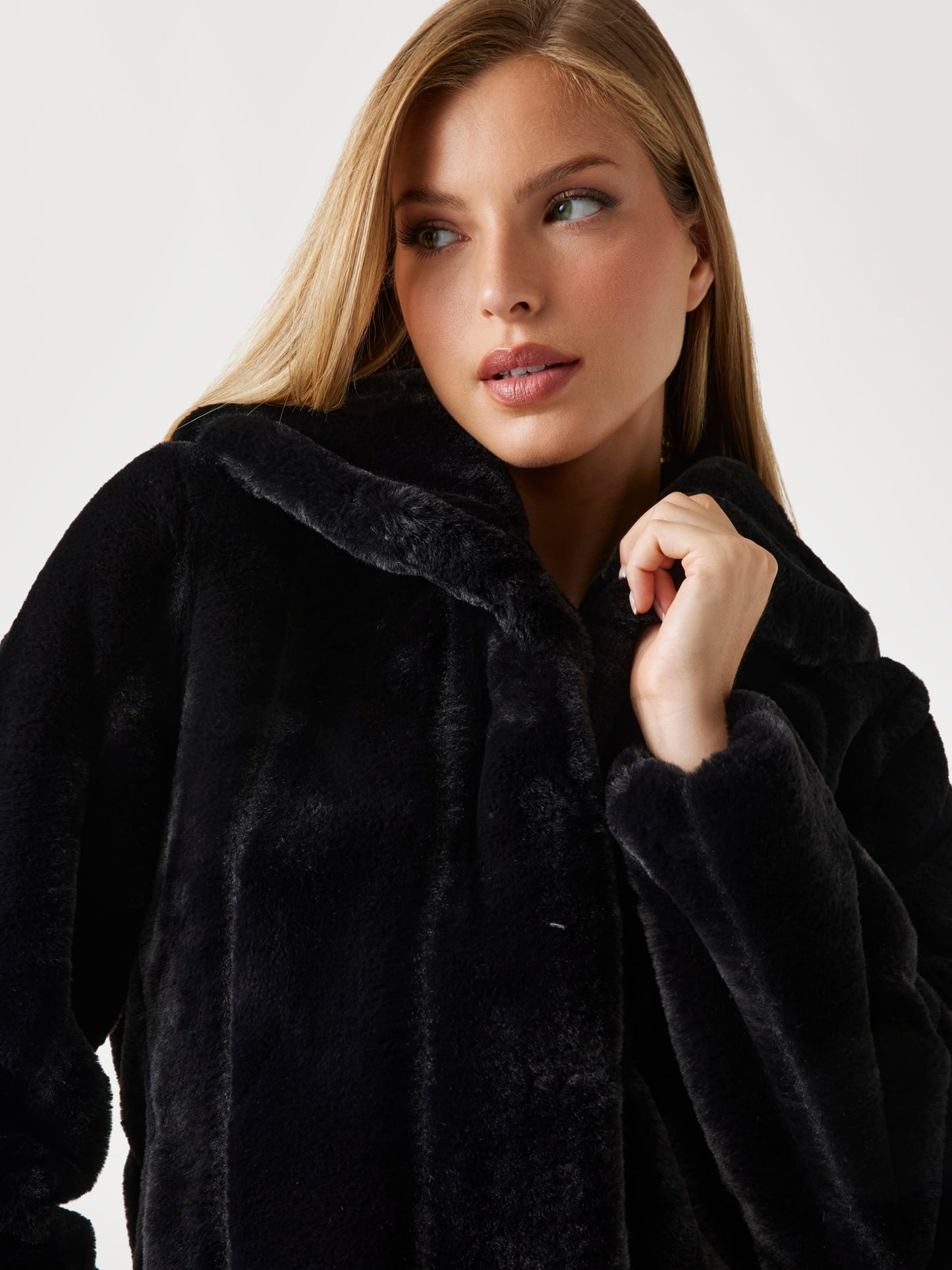 Chaqueta peluche sintético