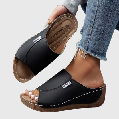 Bríd | Sandalias de Paseo Clásicas y Cómodas