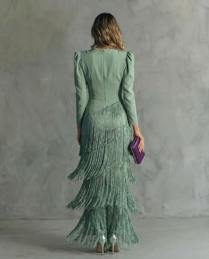Clara™ | Vestido midi elegante con mangas con flecos